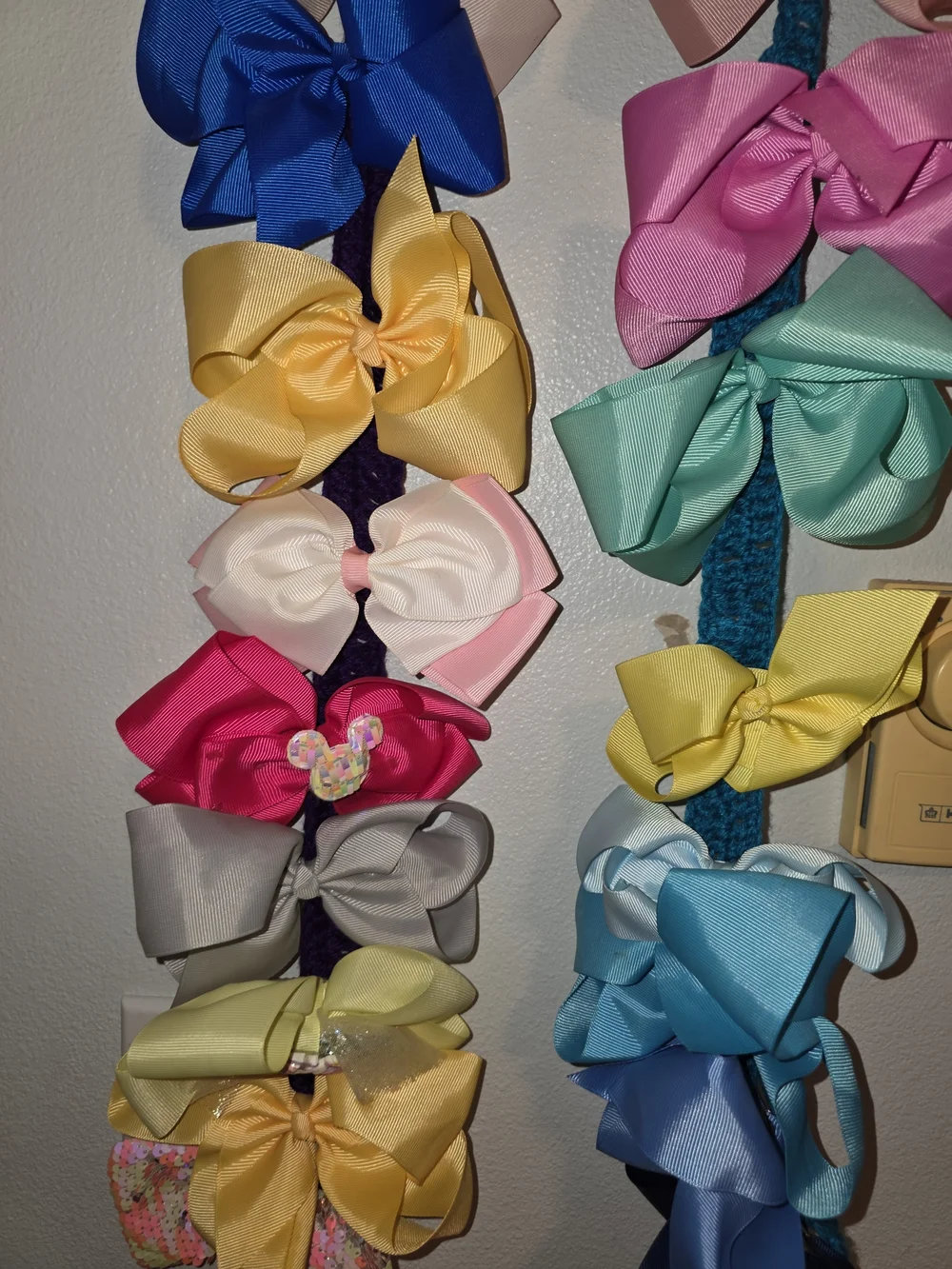 26 Piece Girls Hair Bow Bundle Assorted Colors & Styles